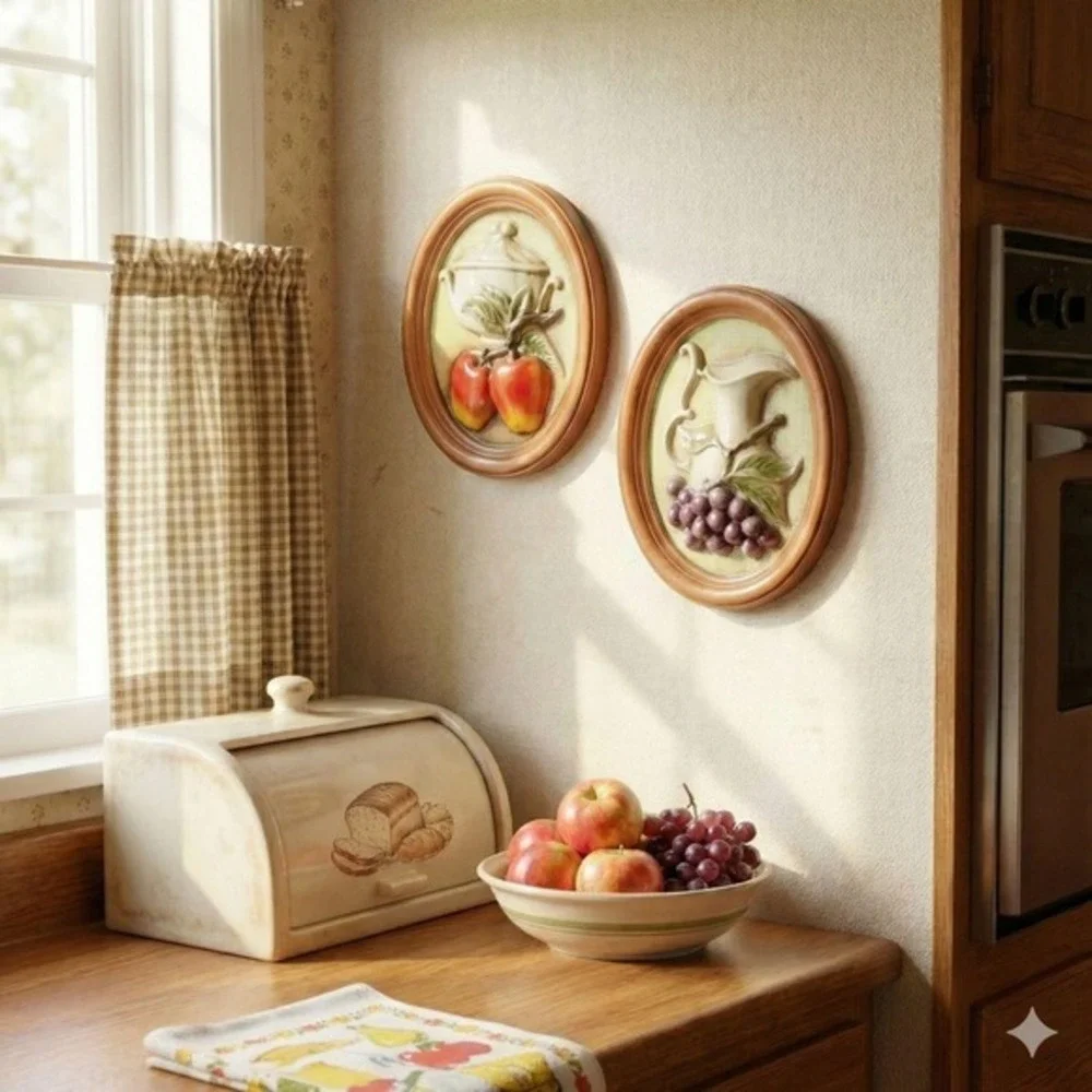 Vintage‎ Japan 3D Fruit Wall Plaques Set of 2 Oval Ceramic Kitchen Decor Grapes